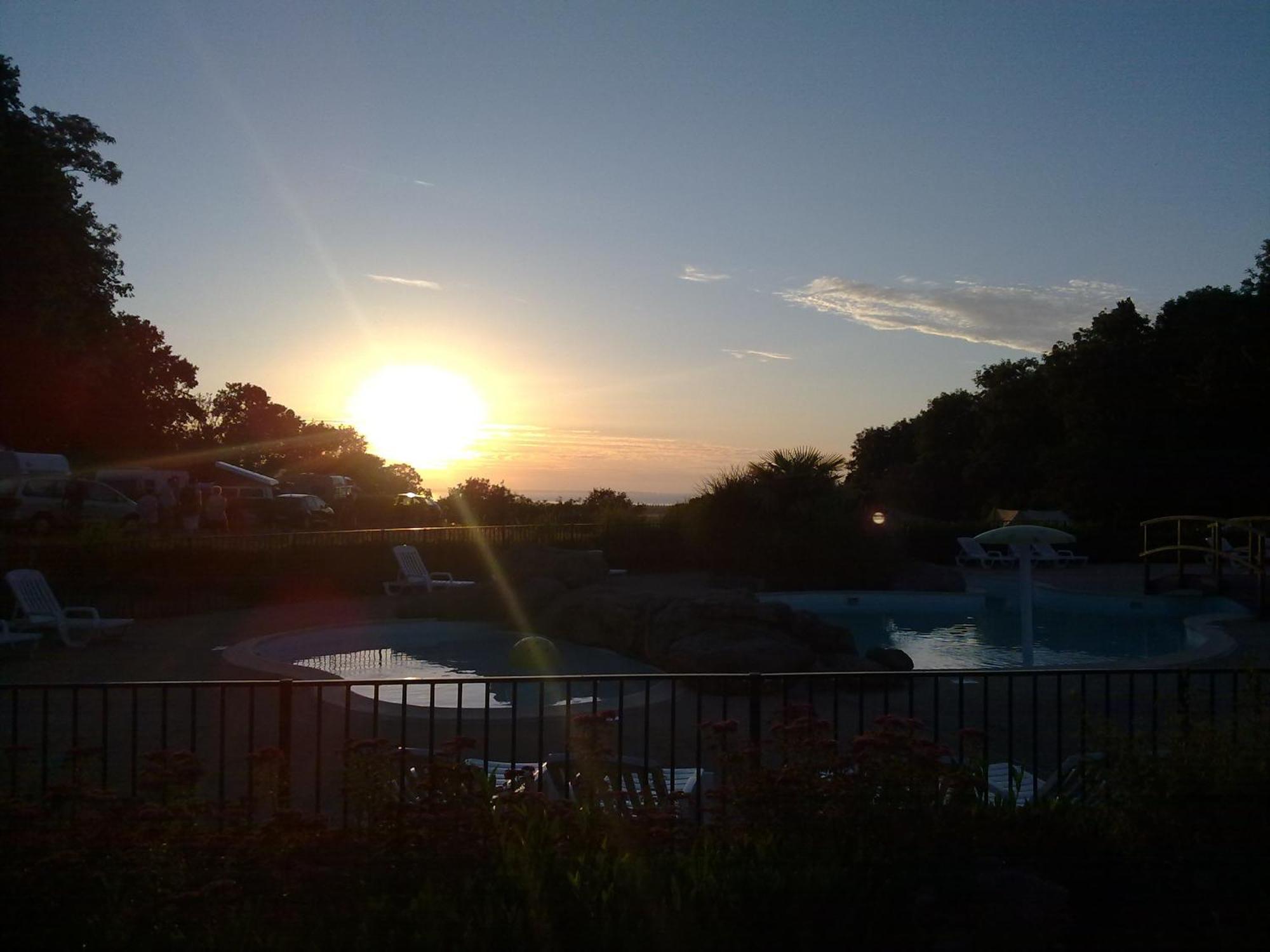 Camping Le Balcon De La Baie Saint-Marcan المظهر الخارجي الصورة