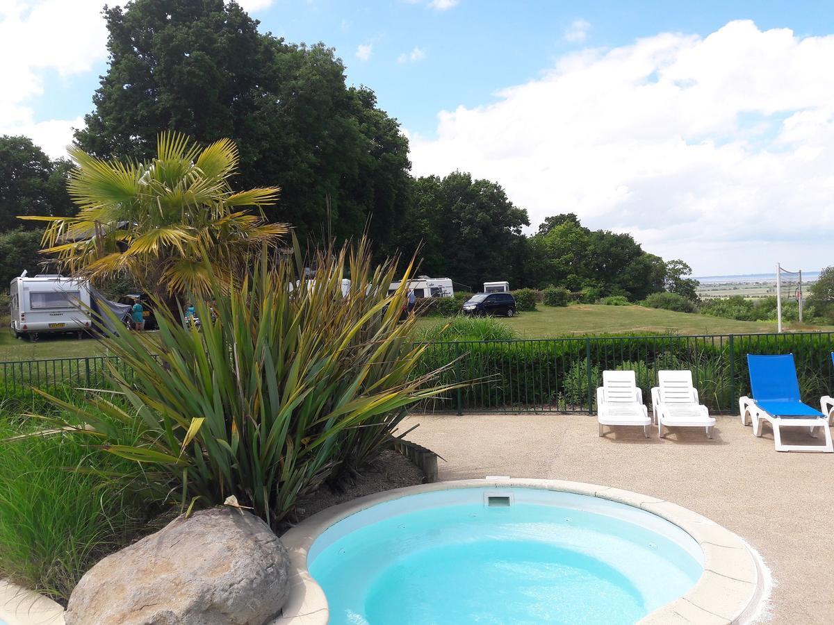 Camping Le Balcon De La Baie Saint-Marcan المظهر الخارجي الصورة