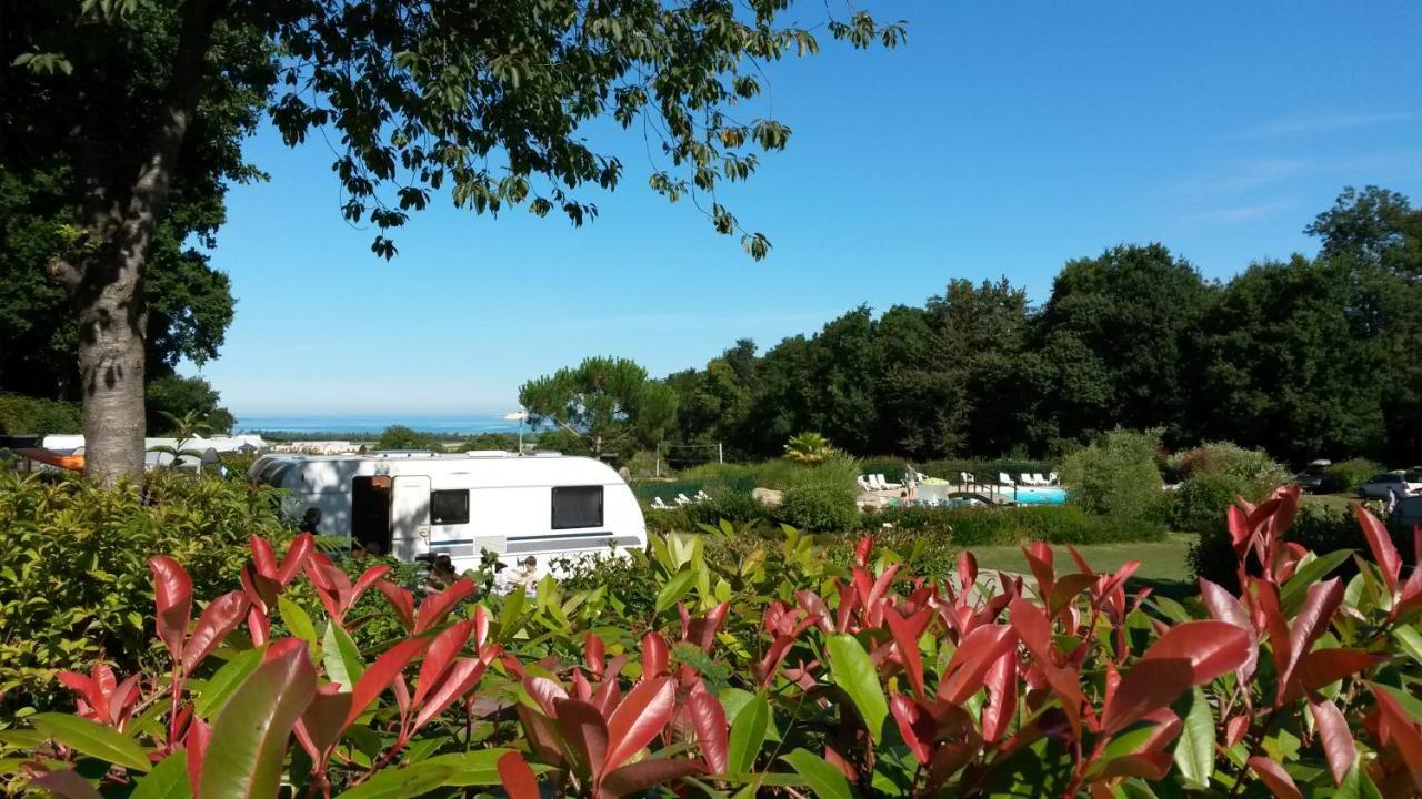 Camping Le Balcon De La Baie Saint-Marcan المظهر الخارجي الصورة