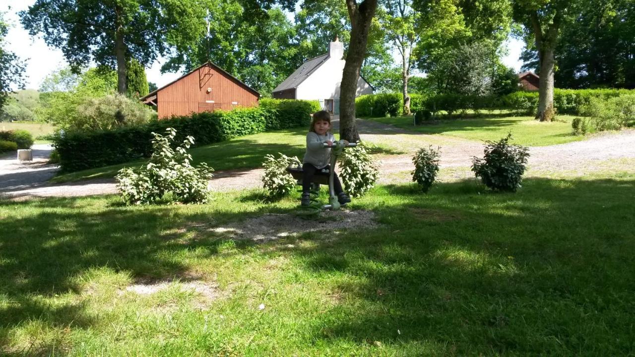 Camping Le Balcon De La Baie Saint-Marcan المظهر الخارجي الصورة